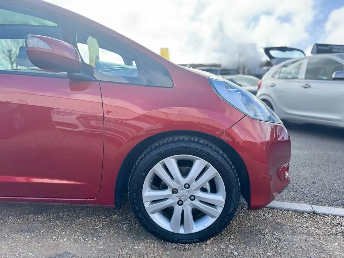 2015-honda-jazz-14-ex-big-20
