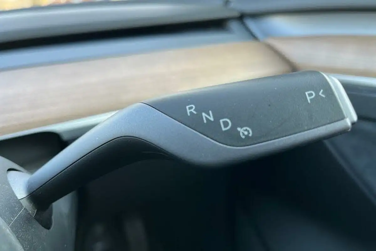 2021-tesla-model-3-e-standard-plus-big-14