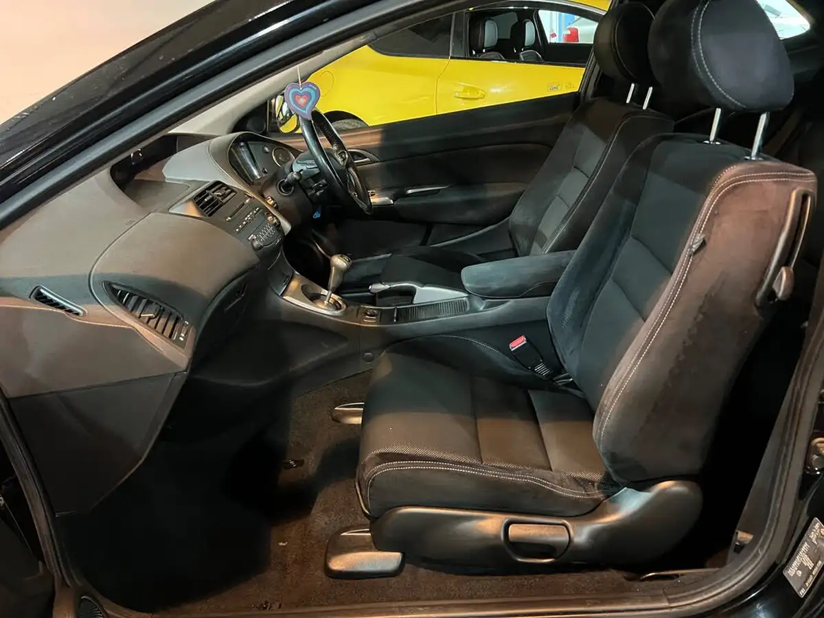 2009-honda-civic-18-type-s-gt-i-vtec-big-10