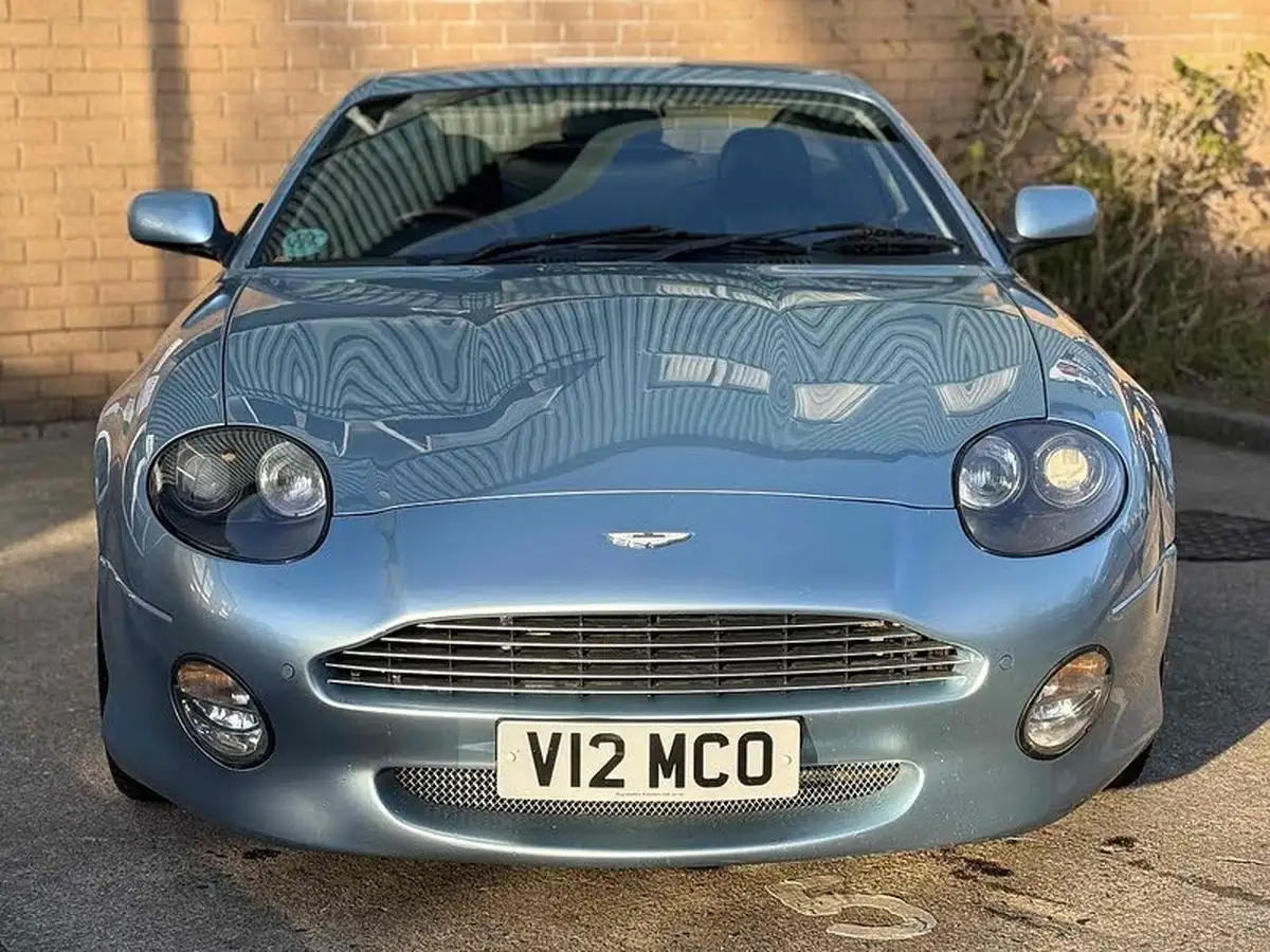 2001-aston-martin-db7-59-vantage-auto-big-2