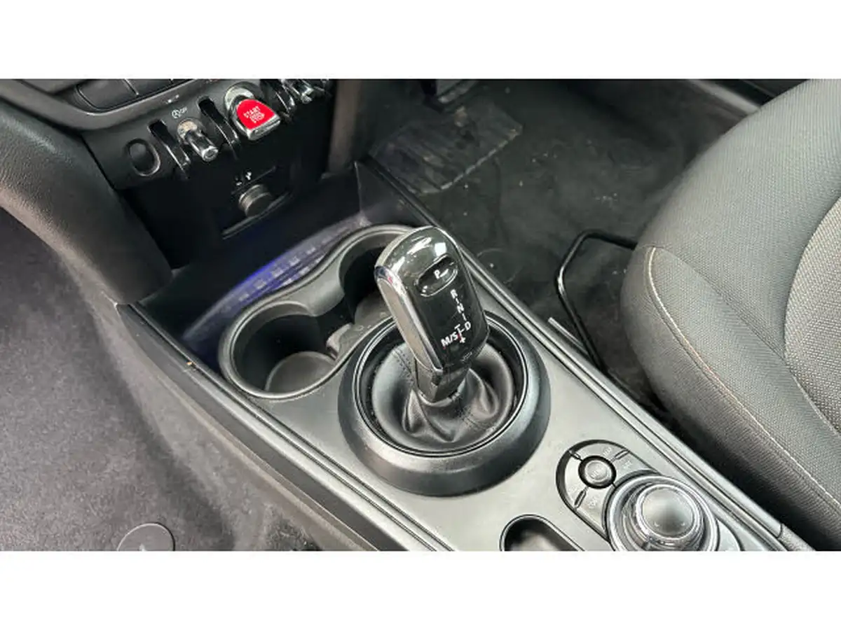2021-mini-countryman-15-cooper-classic-auto-big-12
