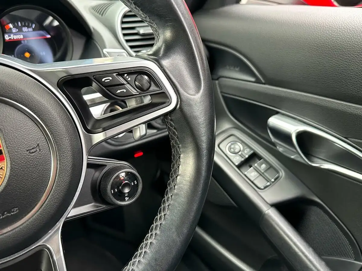 2017-porsche-cayman-718-25-s-pdk-big-21