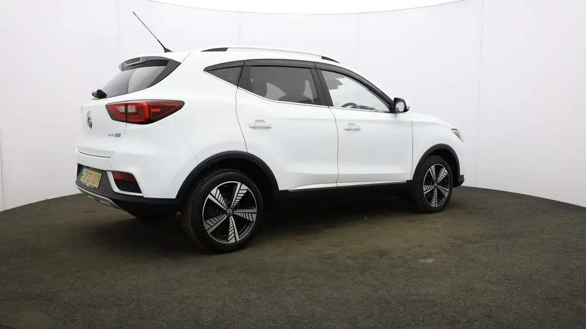 2020-mg-zs-suv-e-exclusive-ev-big-6