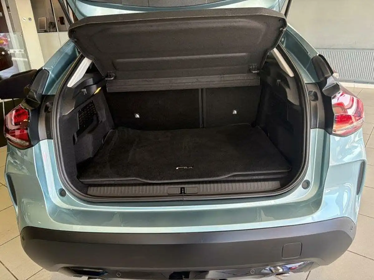 2021-citroen-c4-12-puretech-shine-130ps-eat8-big-6
