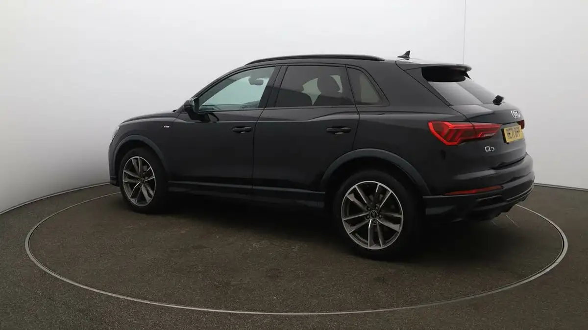 2021-audi-q3-15-35-tfsi-black-edition-codcomfort-sound-pack-station-wagon-big-35