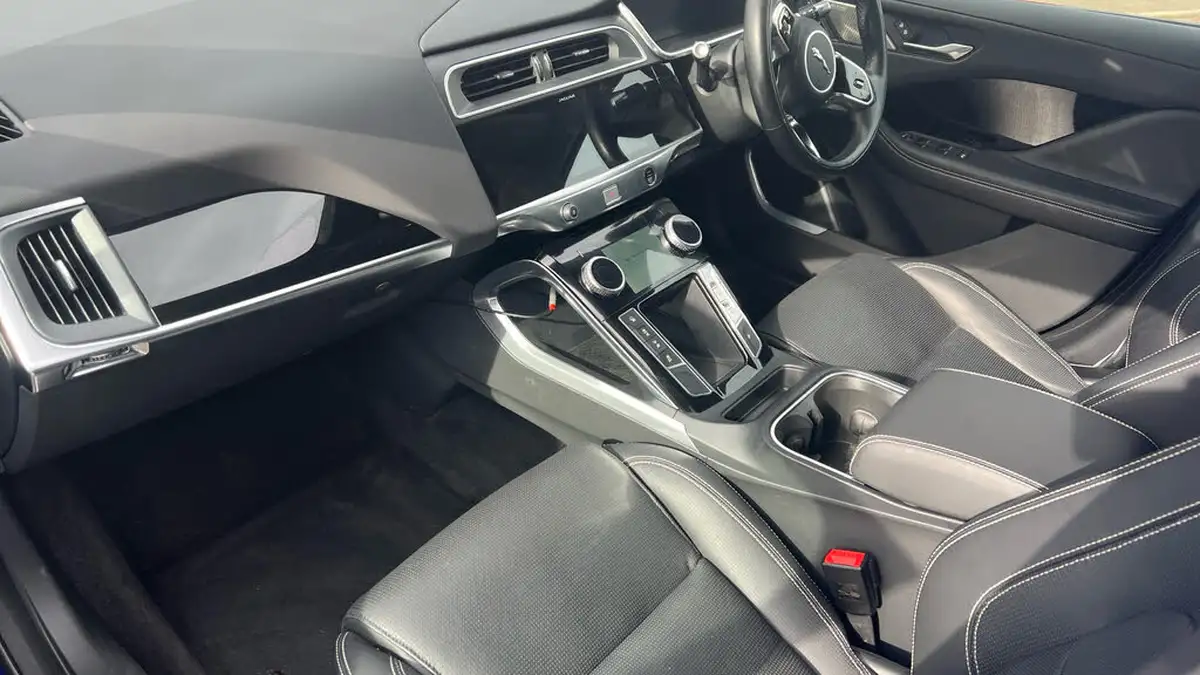 2020-jaguar-i-pace-ev400-hse-big-22