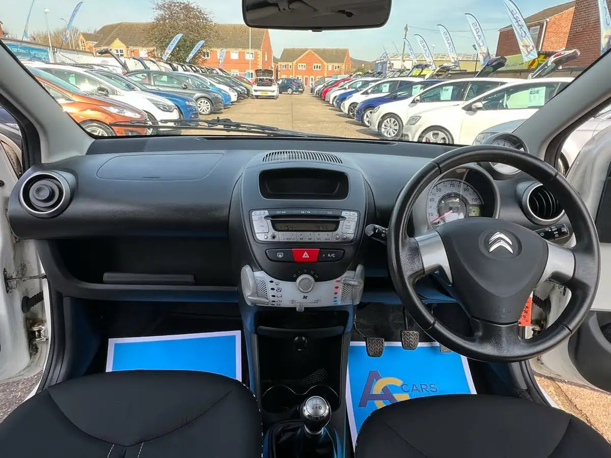 2014-citroen-c1-10-edition-3d-big-24