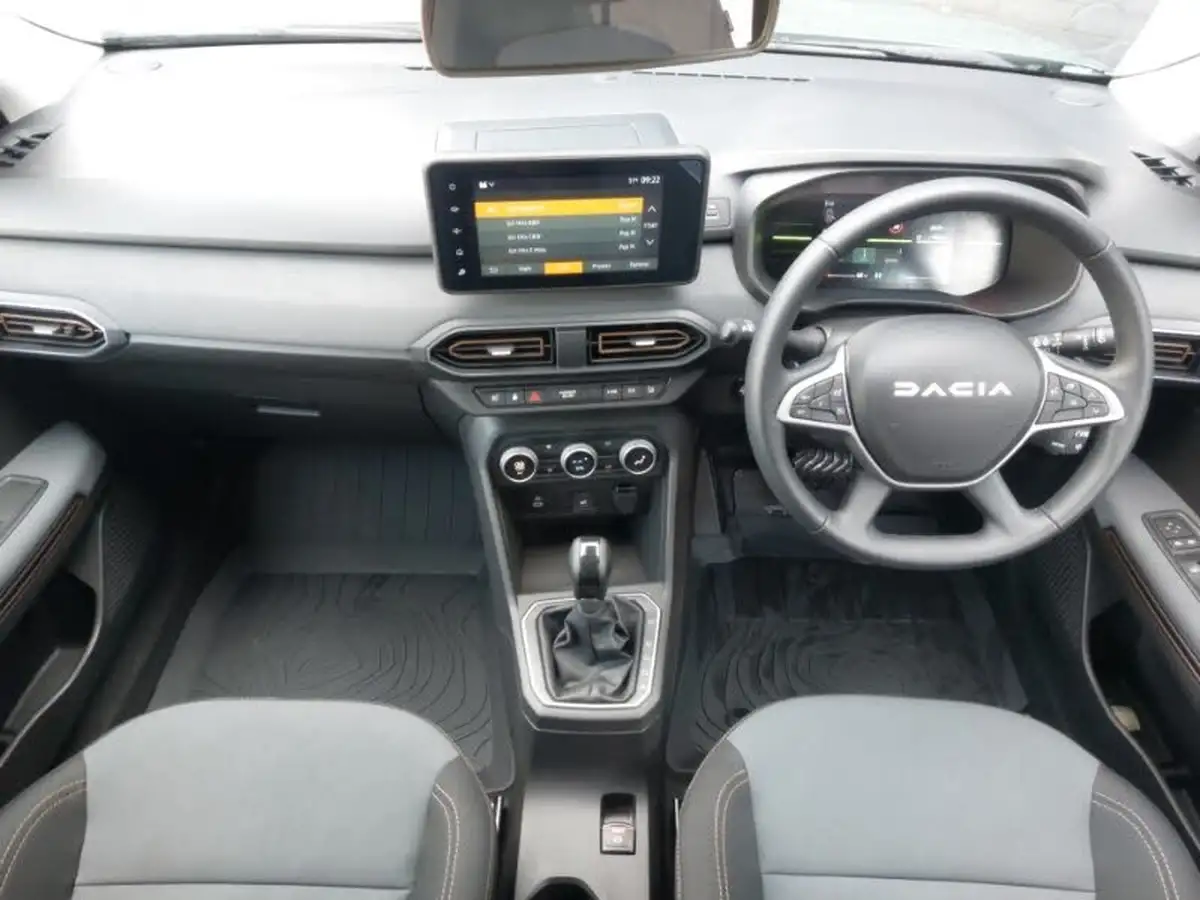 2024-dacia-jogger-16-tce-extreme-big-2