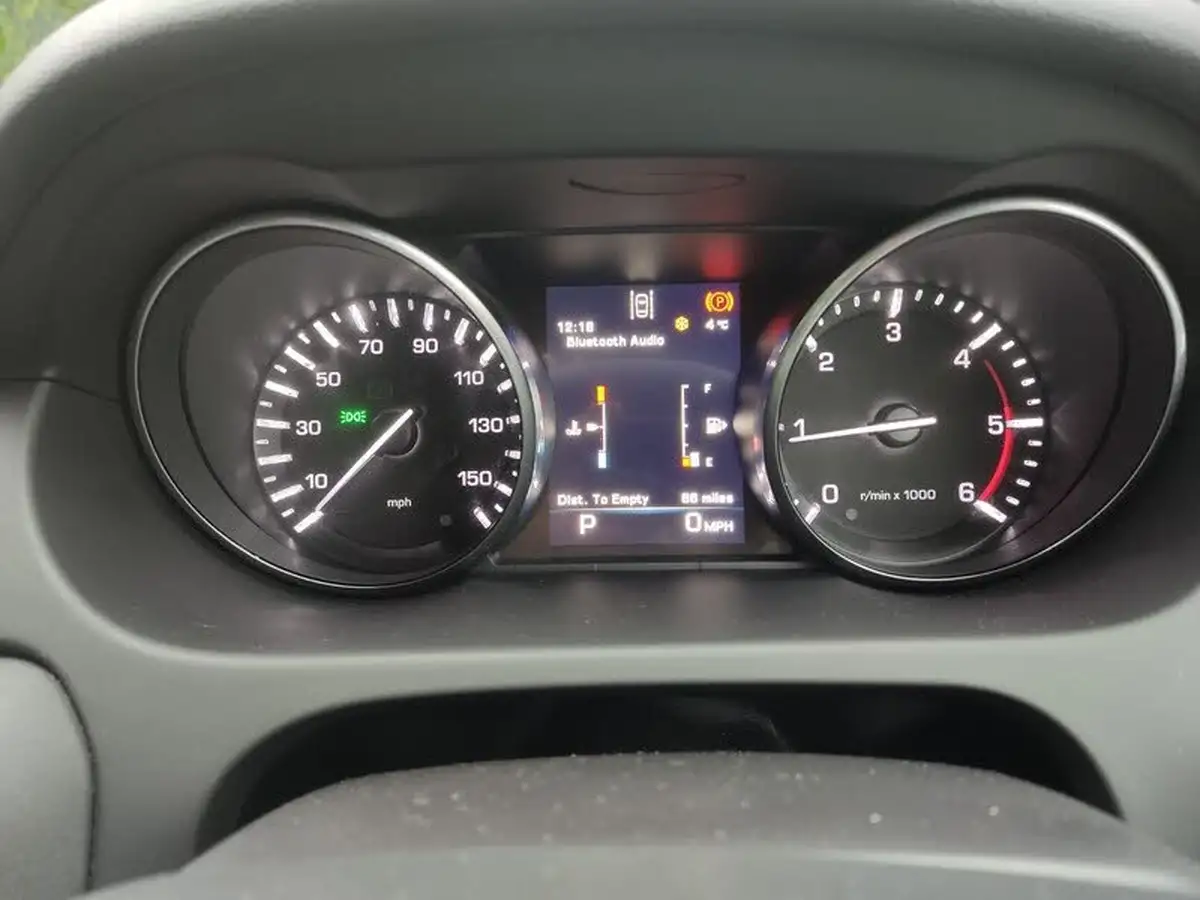 2016-land-rover-discovery-sport-20td4-se-tech-180ps-awd-ss-auto-big-12