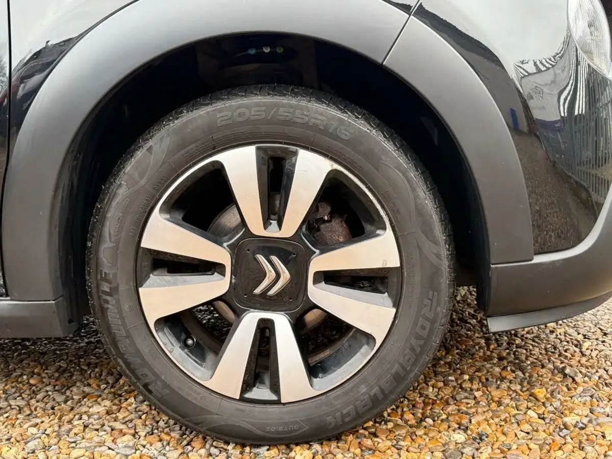 2017-citroen-c3-12-puretech-feel-82ps-big-20