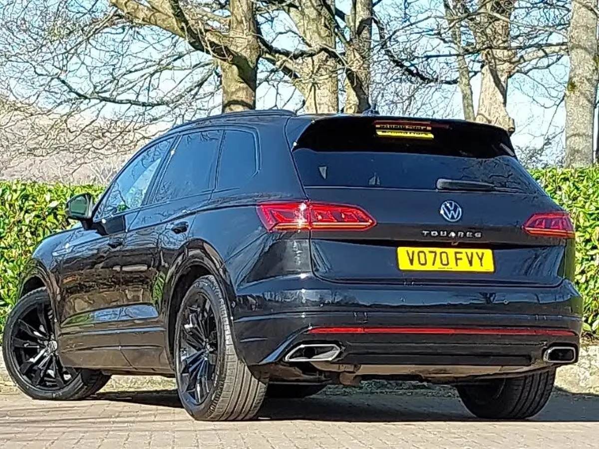 2020-volkswagen-touareg-30tdi-black-edition-286ps-big-1