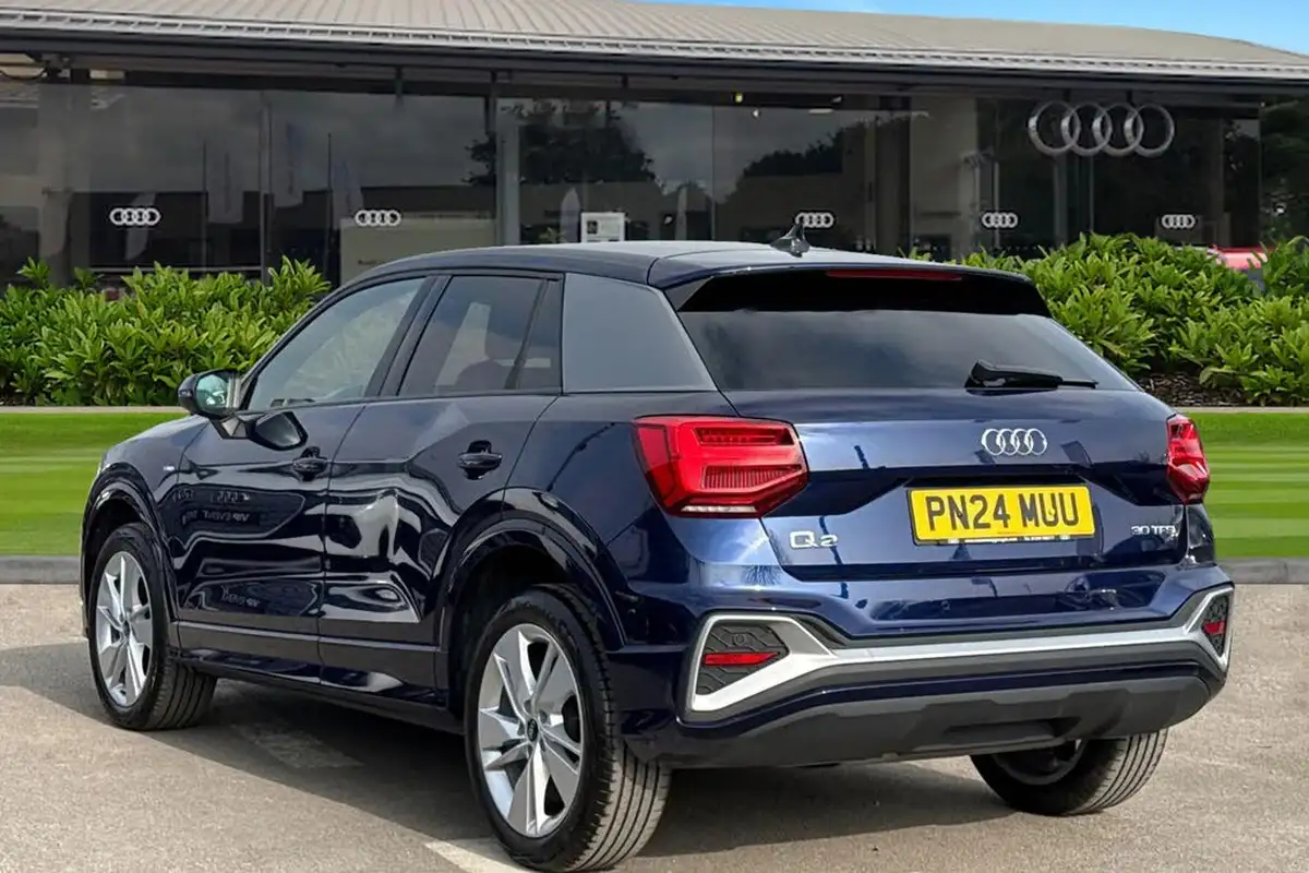 2024-audi-q2-10-30-tfsi-s-line-110ps-big-1