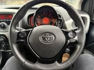 2015-toyota-aygo-10-vvt-i-x-play-3d-small-25