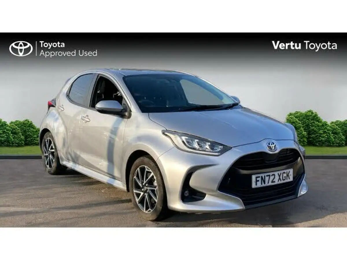 2022-toyota-yaris-15-vvt-i-design-big-0