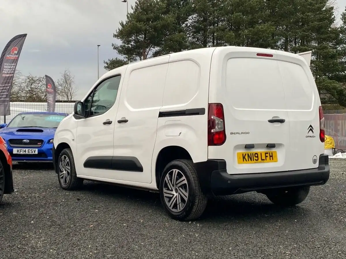 2019-citroen-berlingo-16bluehdi-1000-enterprise-big-5