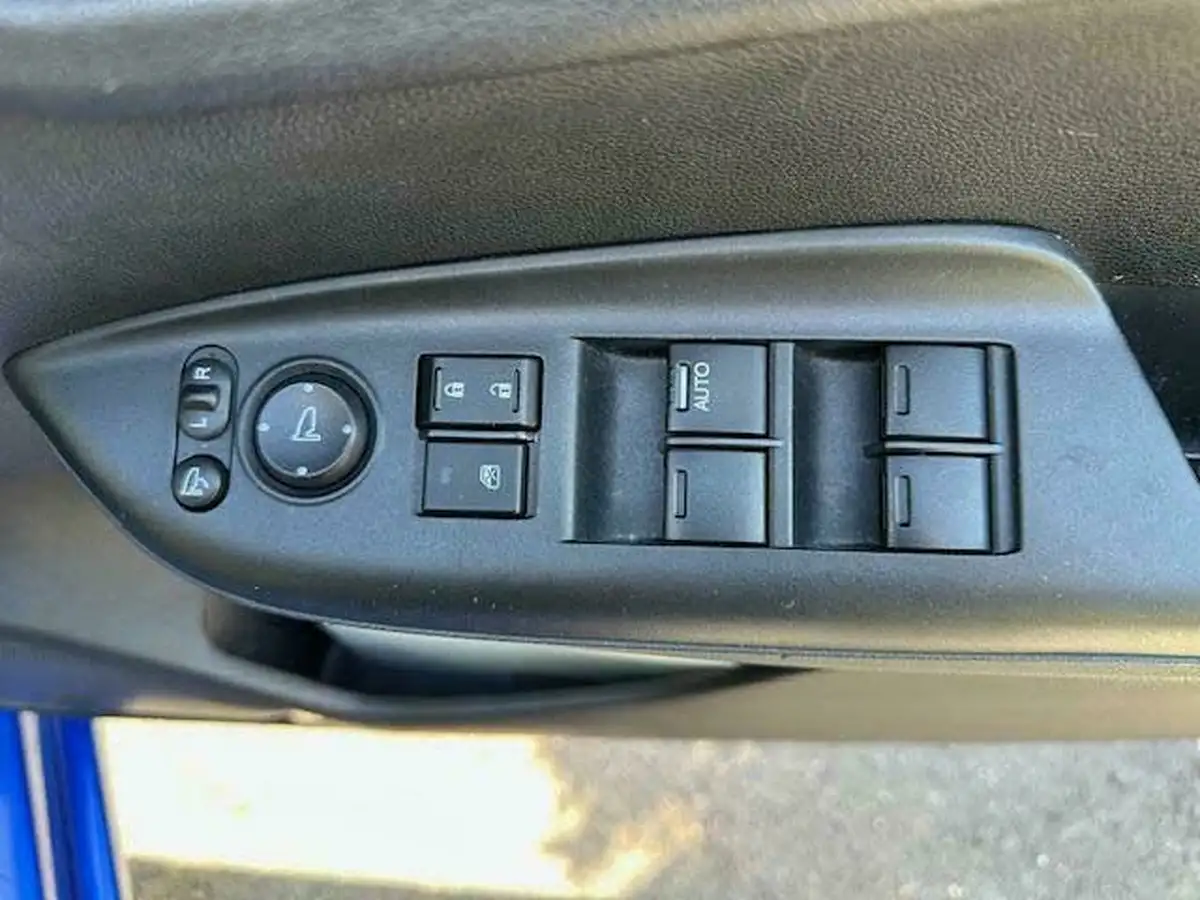 2017-honda-jazz-13-i-vtec-se-cvt-big-14