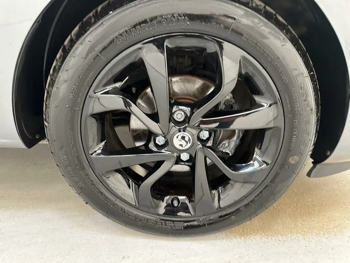 2019-vauxhall-corsa-14i-griffin-75ps-5d-big-35
