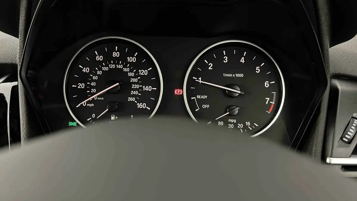 2015-bmw-2-series-15-218i-sport-gran-tourer-5d-big-16