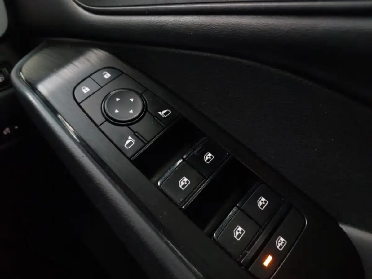 2021-nissan-qashqai-13-dig-t-visia-big-15