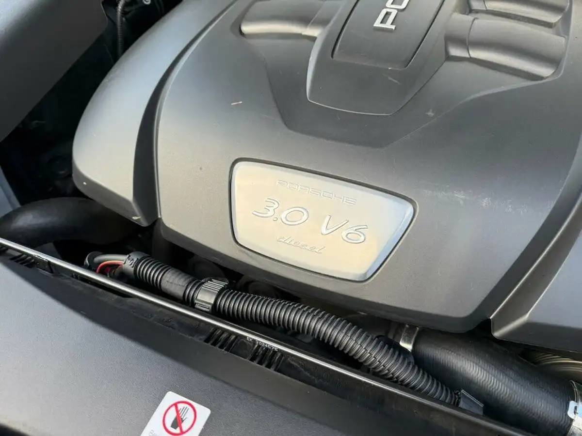 2017-porsche-cayenne-30td-diesel-big-40