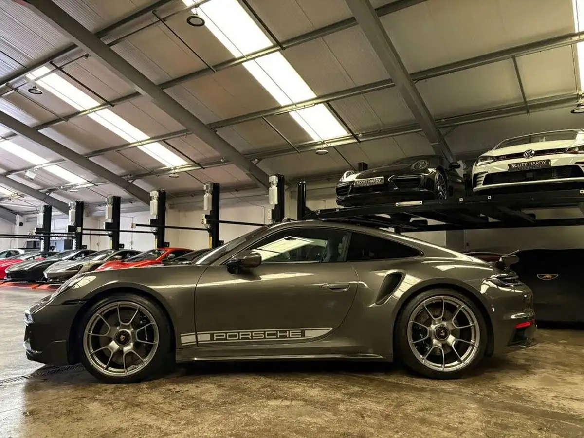 2024-porsche-911-38-turbo-coupe-big-15