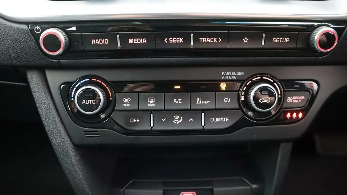 2022-kia-e-niro-ev-2-64-big-12