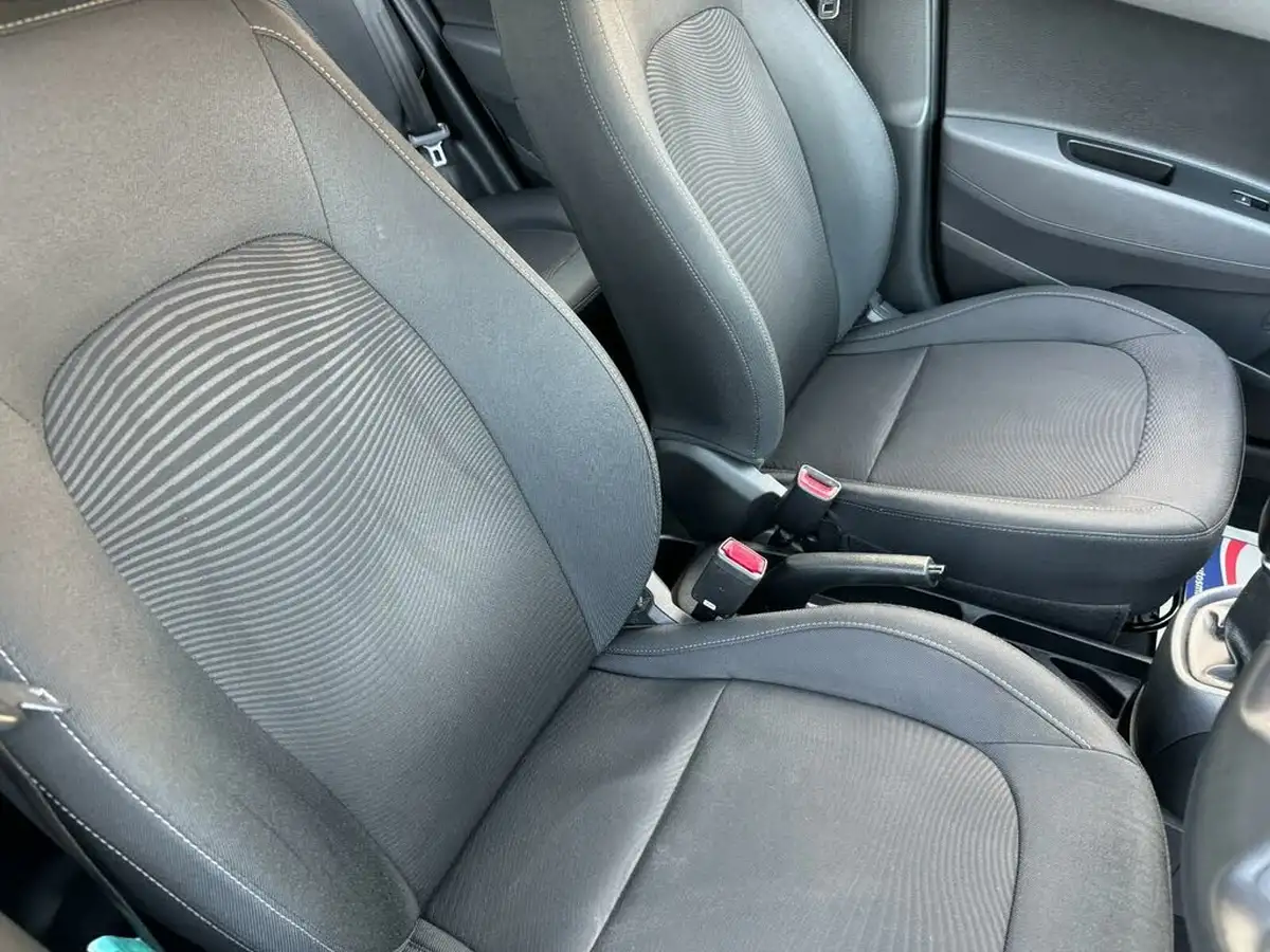 2018-hyundai-i10-10-se-67ps-big-9