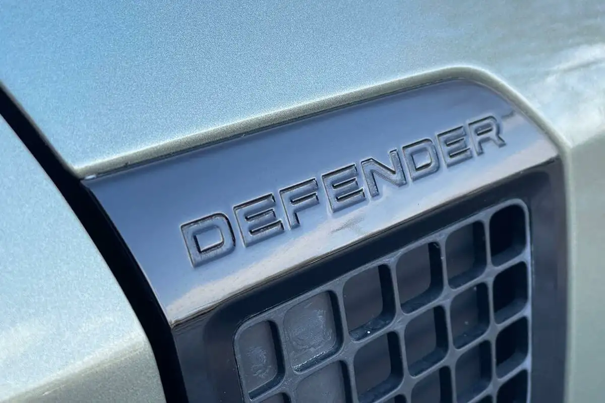 2020-land-rover-110-defender-20-p300-se-110-big-57