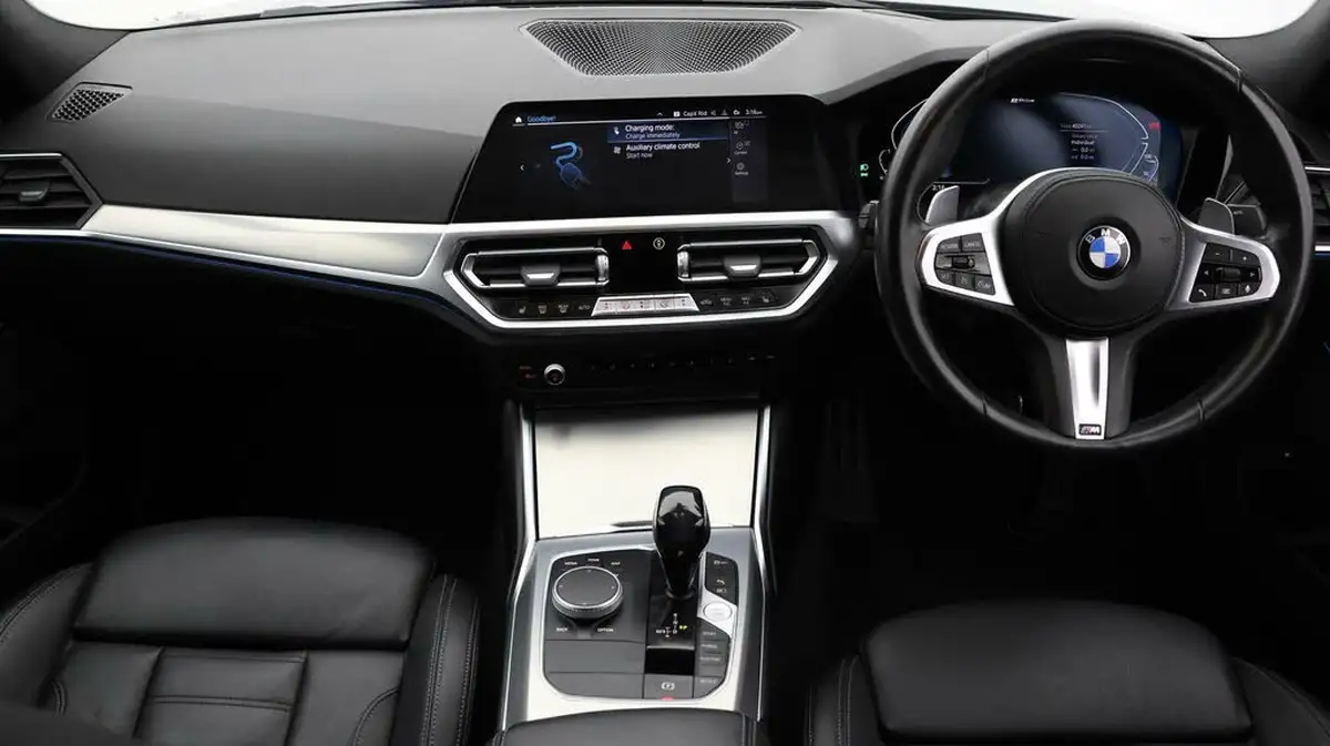 2021-bmw-3-series-20-330e-xdrive-m-sport-saloon-4d-big-13