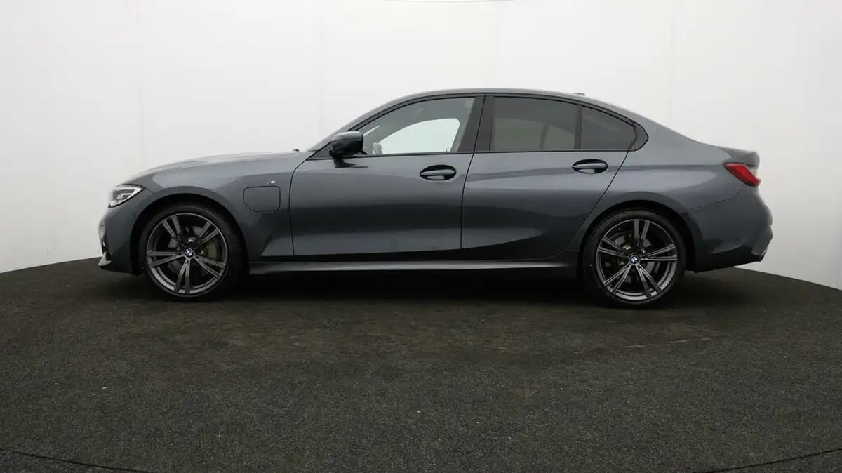 2021-bmw-3-series-20-330e-xdrive-m-sport-saloon-4d-big-65