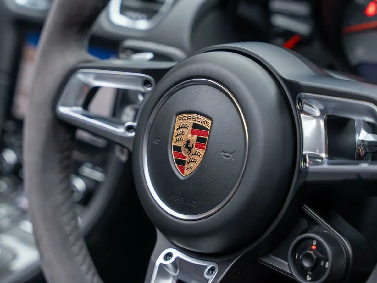 2016-porsche-boxster-718-25-boxster-s-pdk-big-25