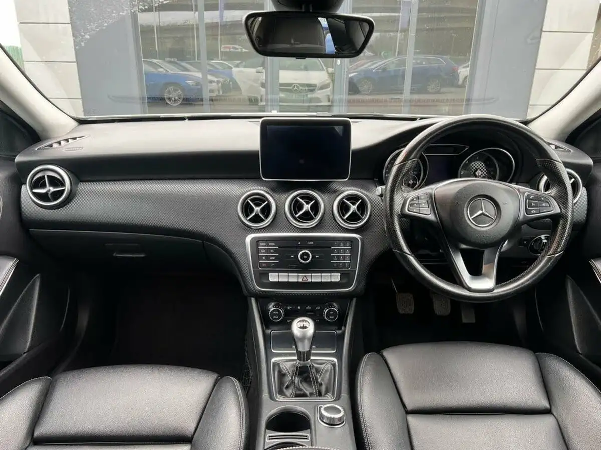 2015-mercedes-benz-a-class-15d-a180d-sport-executivess-big-25