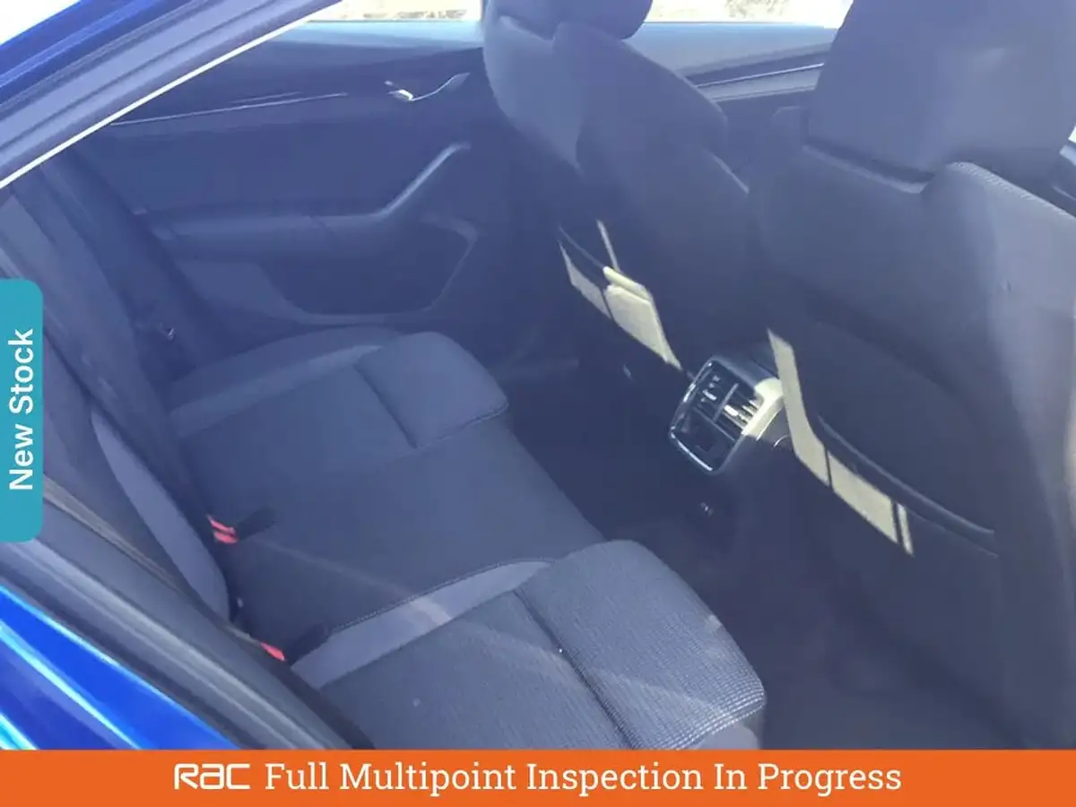 2021-skoda-octavia-14-tsi-se-technology-hatchback-big-3