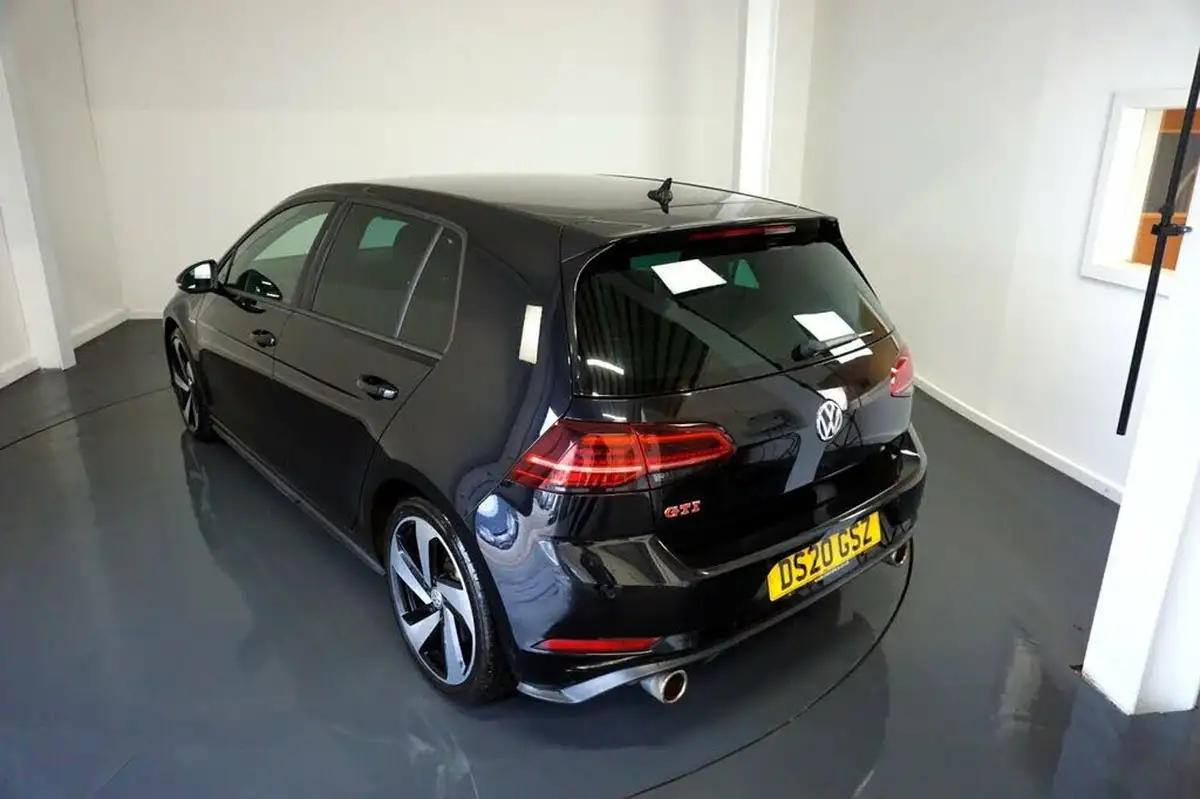 2020-volkswagen-golf-20-tsi-gti-performance-5d-dsg-big-5