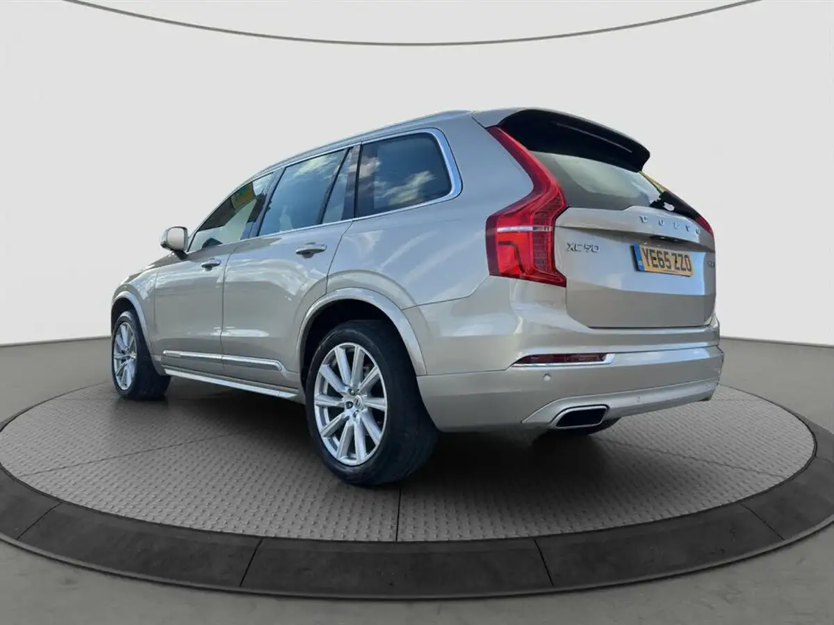 2015-volvo-xc90-20td-inscription-big-6