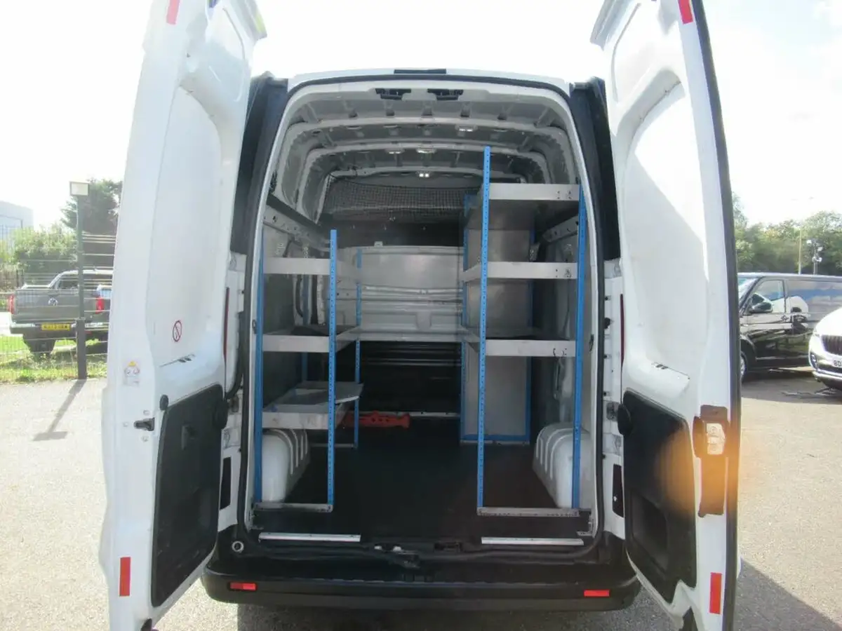 2020-nissan-nv300-20dci-acenta-l1h2-big-8