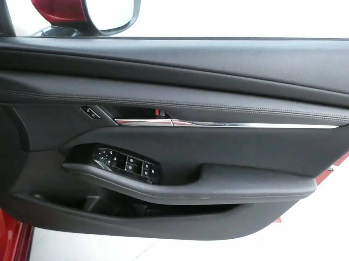 2022-mazda-mazda3-20-se-l-lux-122ps-hatchback-5d-auto-big-28