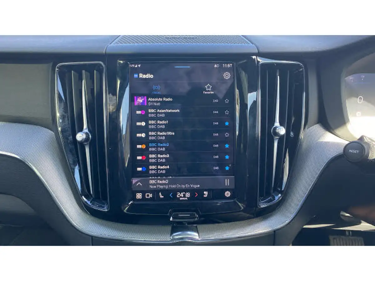 2024-volvo-xc60-20-t6-plus-black-edition-big-29