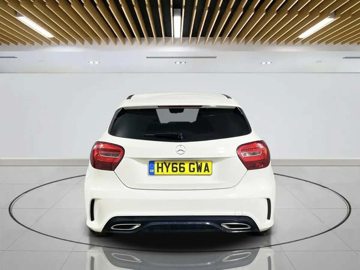 2016-mercedes-benz-a-class-16-a160-amg-line-ss-big-6