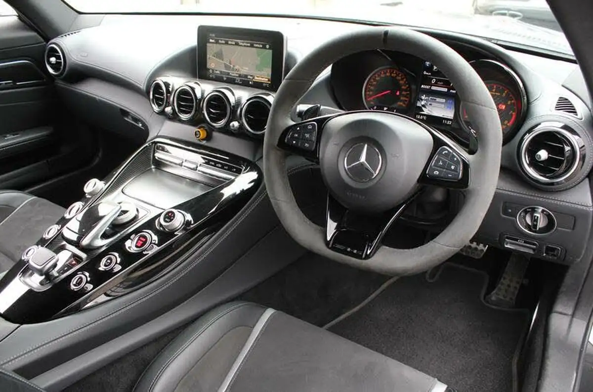 2019-mercedes-benz-amg-40-gt-r-premiumss-coupe-big-18
