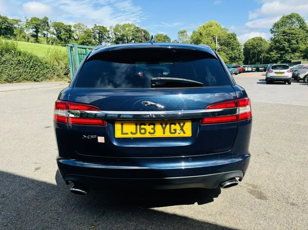 2013-jaguar-xf-30td-premium-luxury-ss-sportbrake-5d-auto-big-4