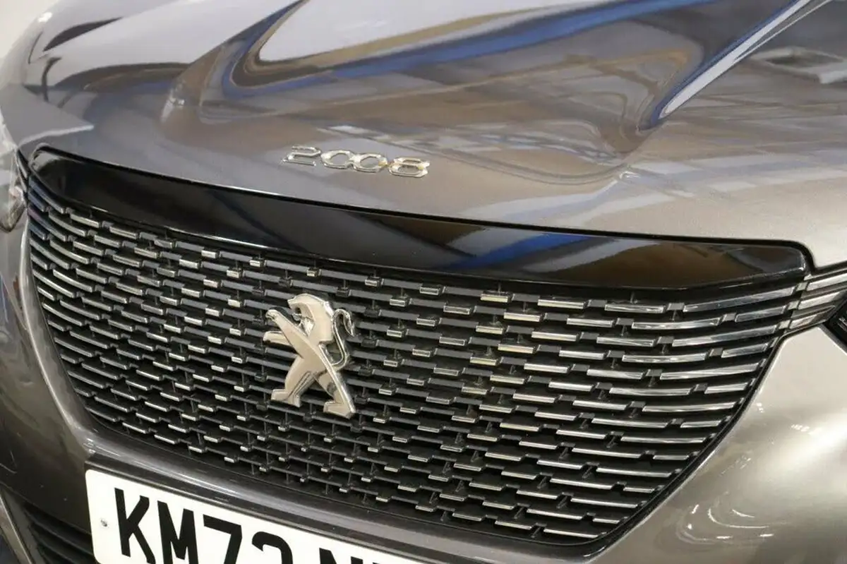 2022-peugeot-2008-suv-12-puretech-allure-premium-100bhp-big-12
