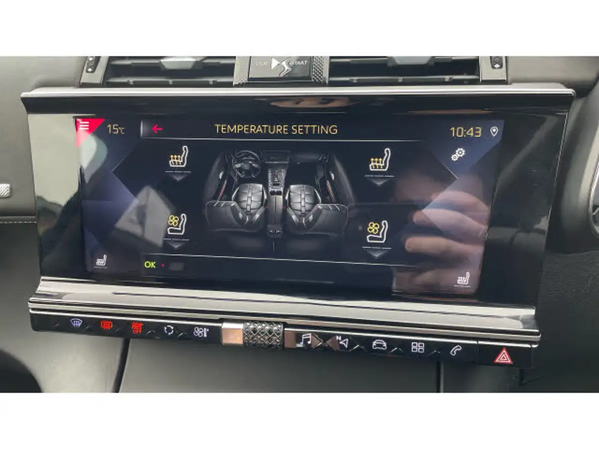 2019-ds-ds-7-crossback-16-puretech-ultra-prestige-ss-big-40