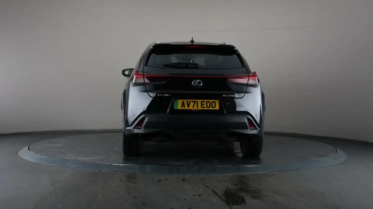 2021-lexus-ux-300e-e-ux-big-32