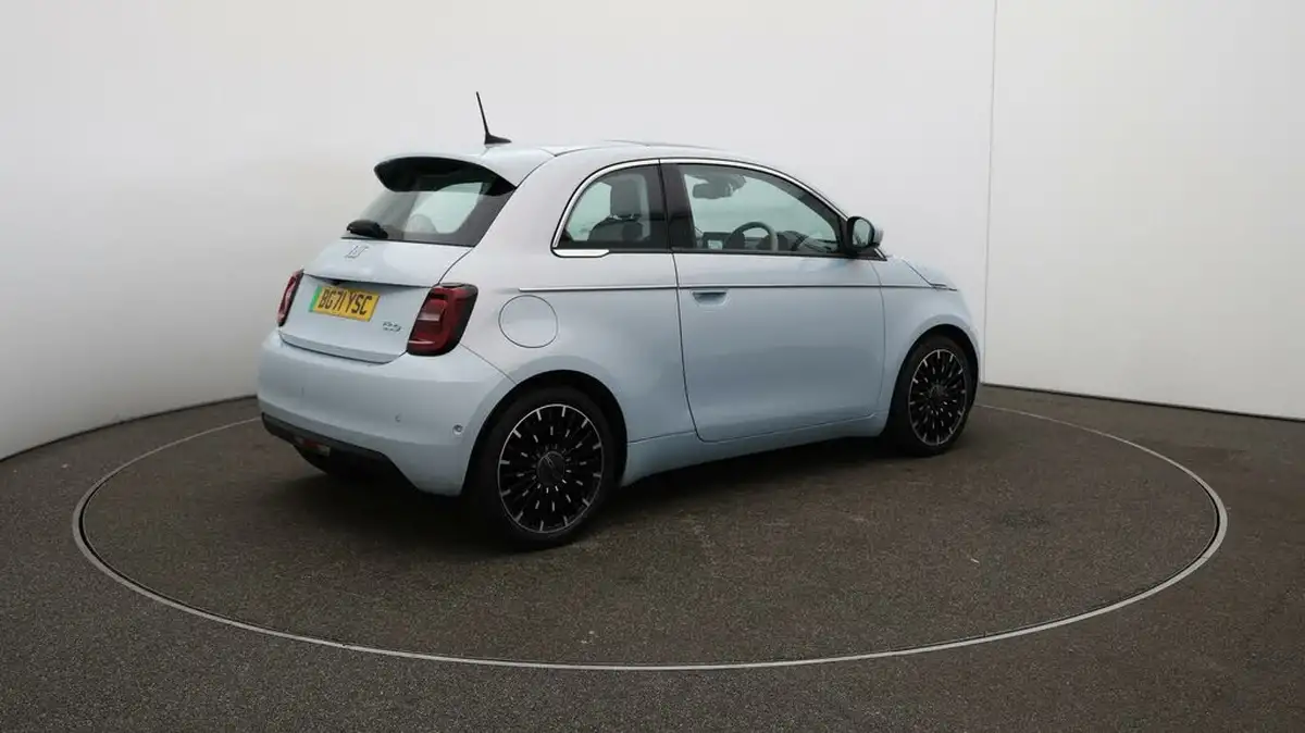 2021-fiat-500-e-la-prima-big-46
