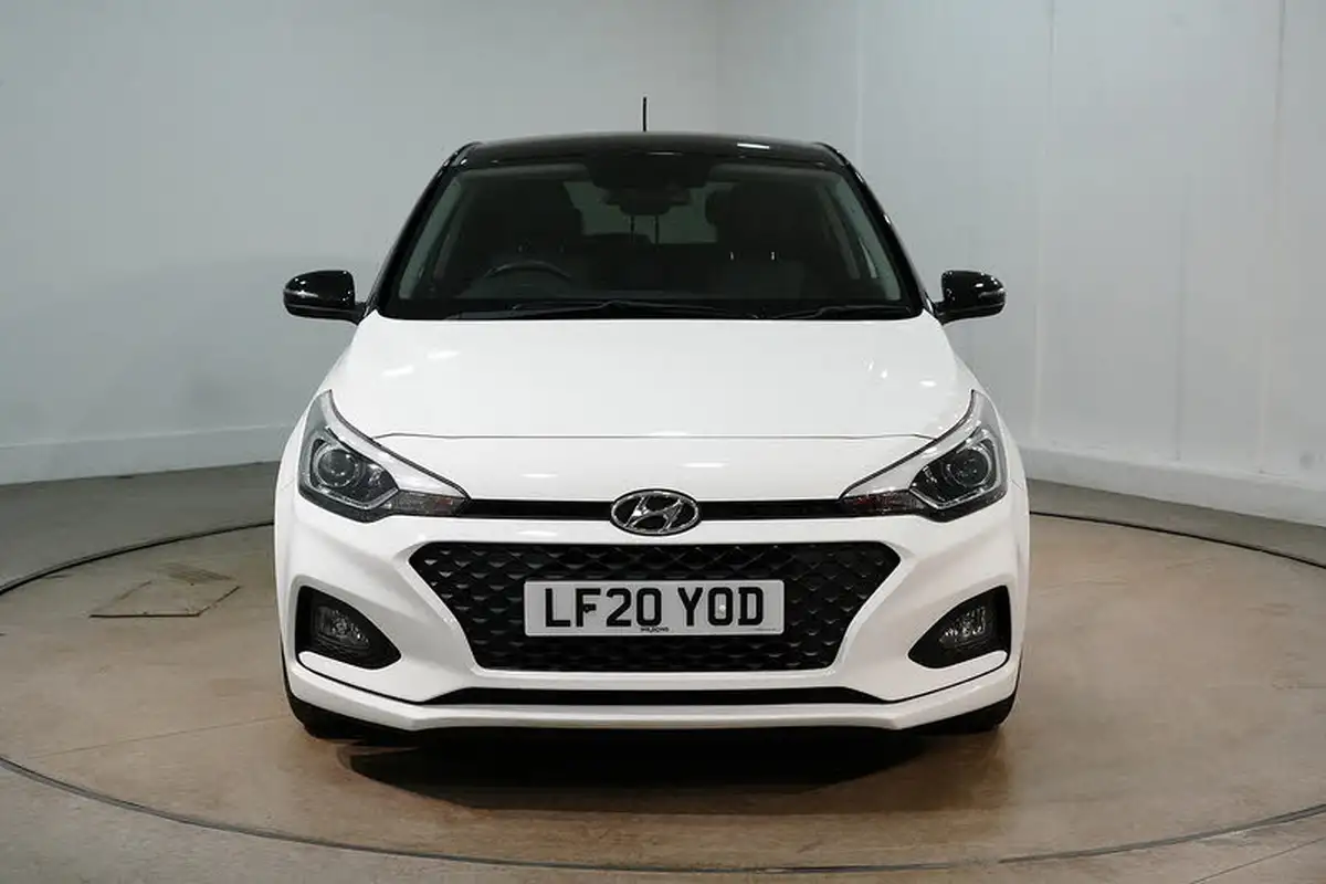 2020-hyundai-i20-12-play-big-2