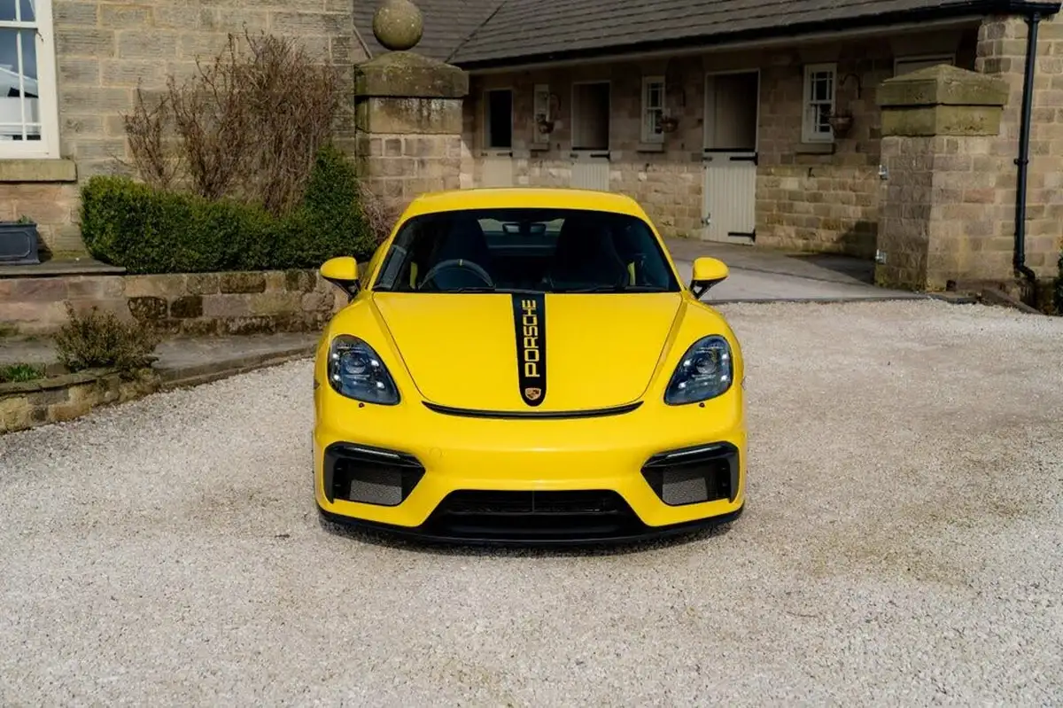 2023-porsche-cayman-718-40-cayman-gt4-pdk-big-3