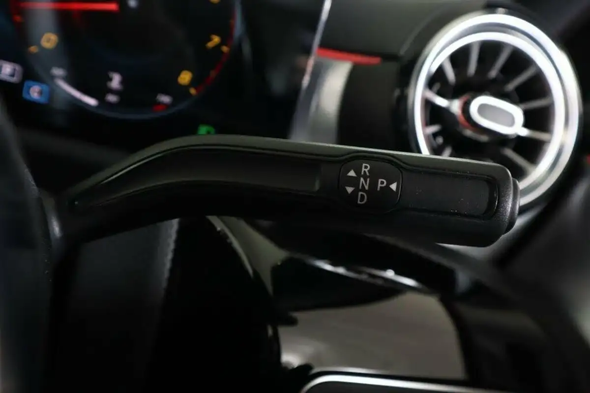 2021-mercedes-benz-a-class-20-a250-amg-line-premium-plus-edition-hatchback-5d-big-22