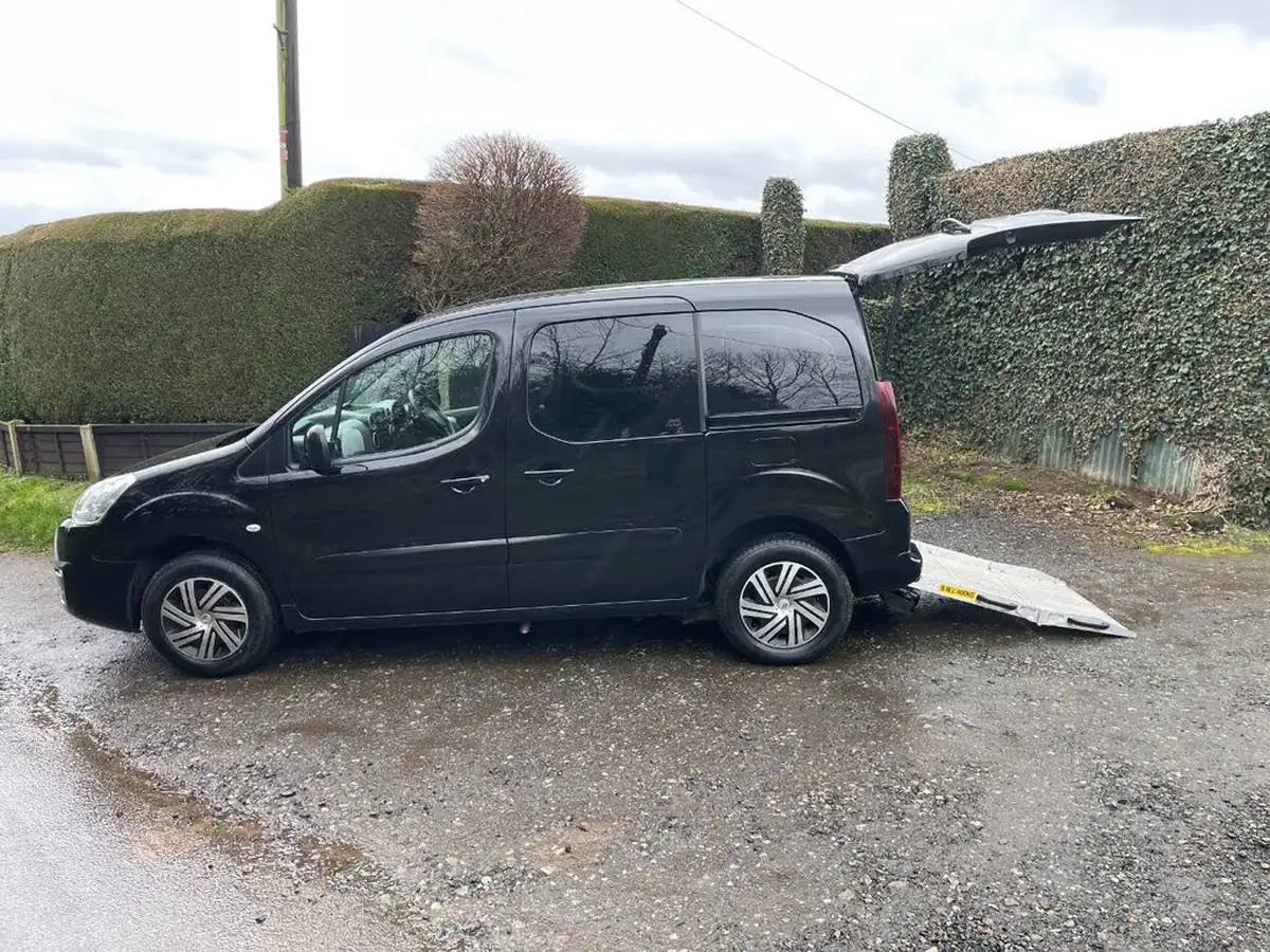 2018-citroen-berlingo-16bluehdi-multispace-feel-102ps-ss-etg6-big-4