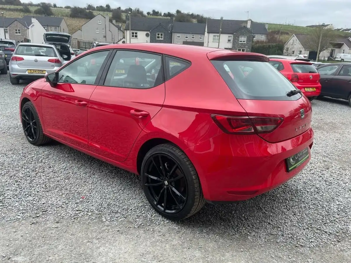 2015-seat-leon-16tdi-se-tech-pack-110ps-hatchback-5d-big-3